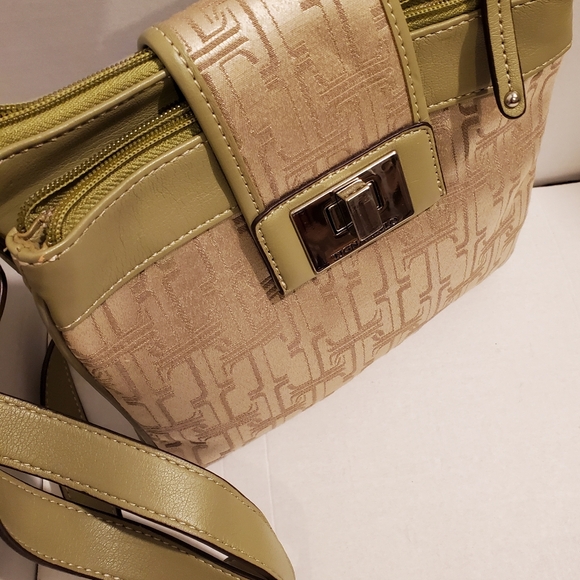 Tignanello Green Crossbody/Organizer - Picture 2 of 11